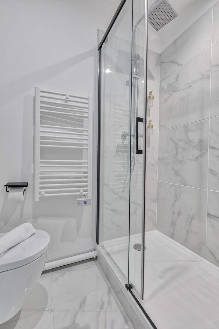 Appartement Renove Proche Arc Triomphe - 2P Париж Екстериор снимка